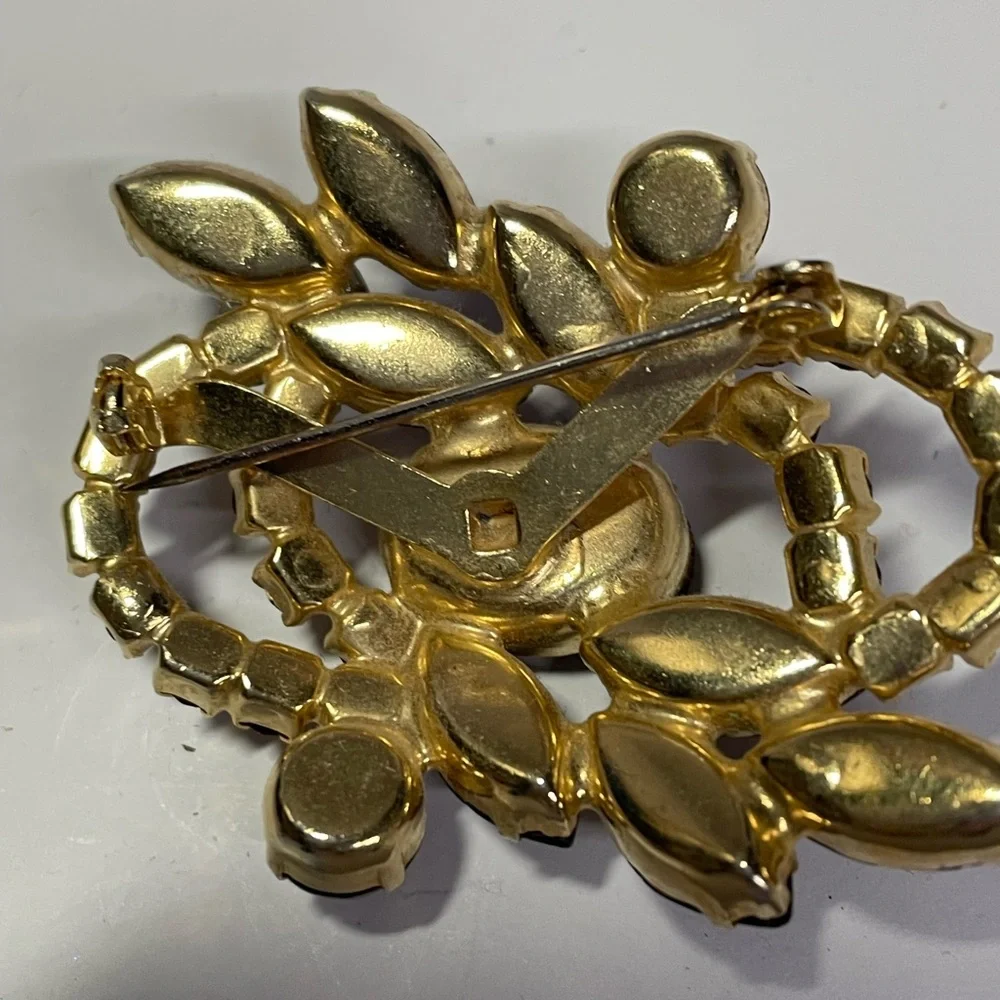Gold and Purple Floral Brooch with Faceted Stones - Picture 2 of 3